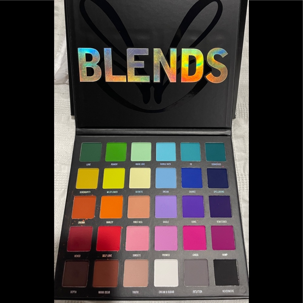 Colorful Blends Eyeshadow Palette as seen on IG by Blend Bunny Cosmetics